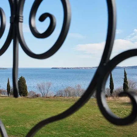 Lägenhet Morning Star Deluxe Tjernomorets